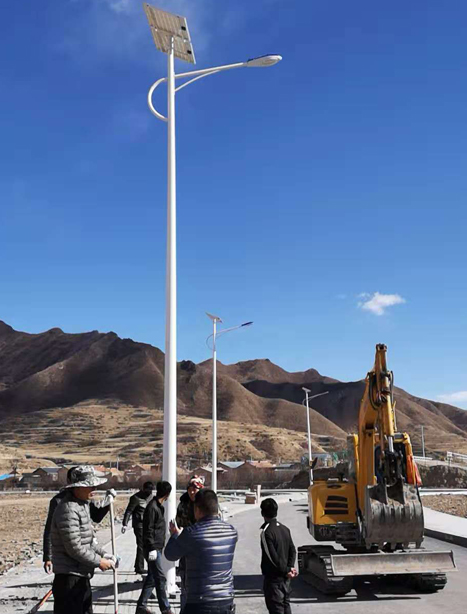 甘南碌曲10米宁县太阳能路灯项目